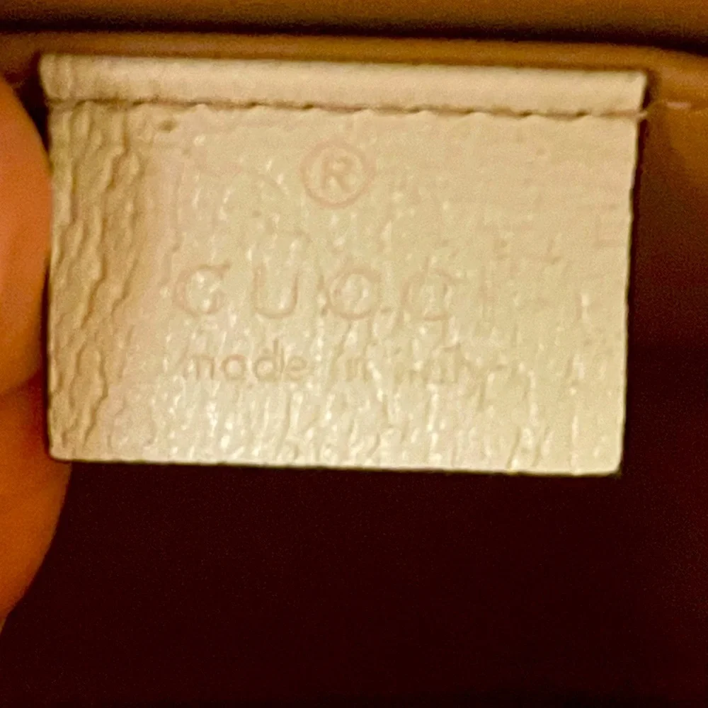 Gucci GG Supreme Monogram Berry Padlock - Picture 3 of 7